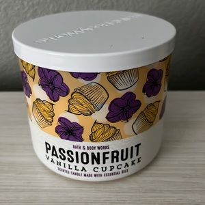 BBW passionfruit vanilla cupcake three wick candle NWT!